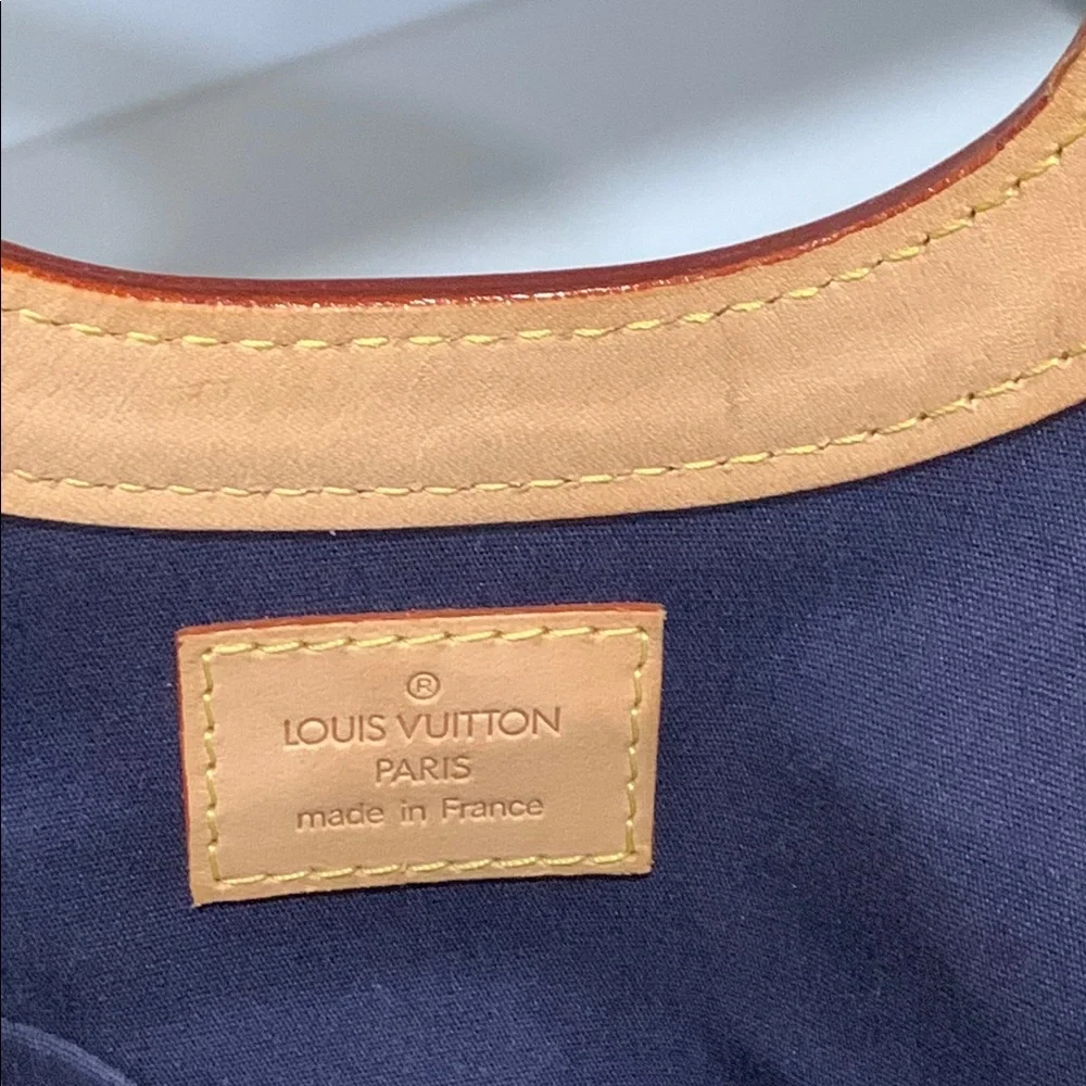 Louis Vuitton Vernis Tote - Picture 2 of 9